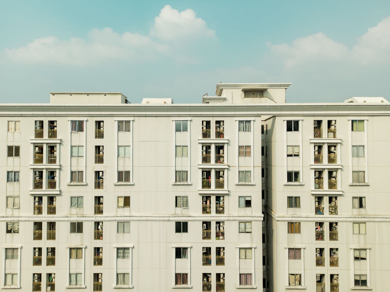 Edificio de apartamentos — foto ilustrativa